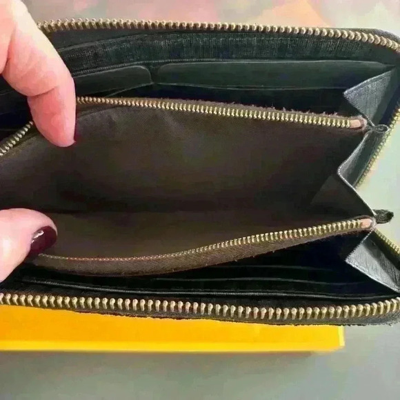FENDI FF Zucchino Coated Canvas Zip Around Wallet Black Signature with gold zip - Picture 3 of 12